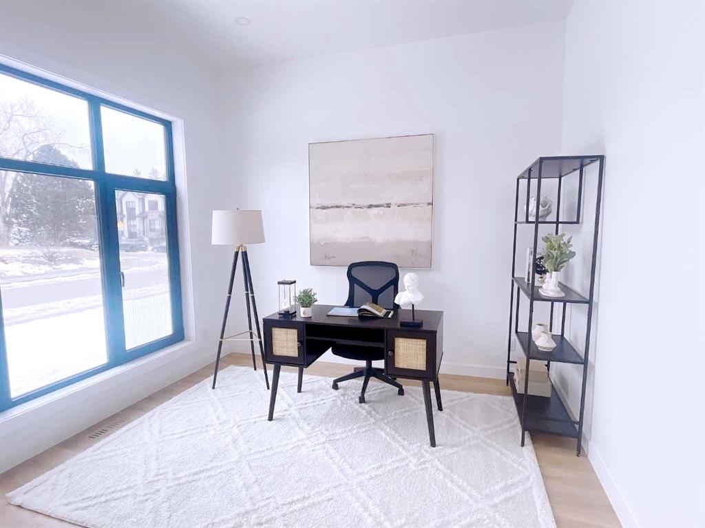 Picture for 2107 Victoria Crescent NW