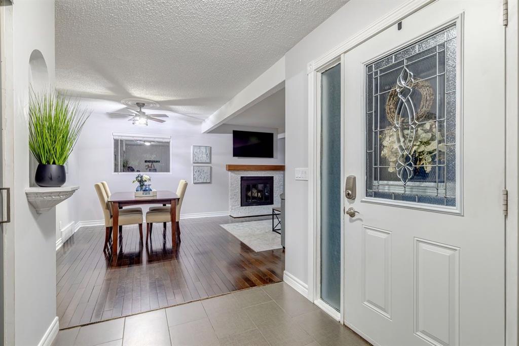 Picture for 384 Midvalley Drive SE