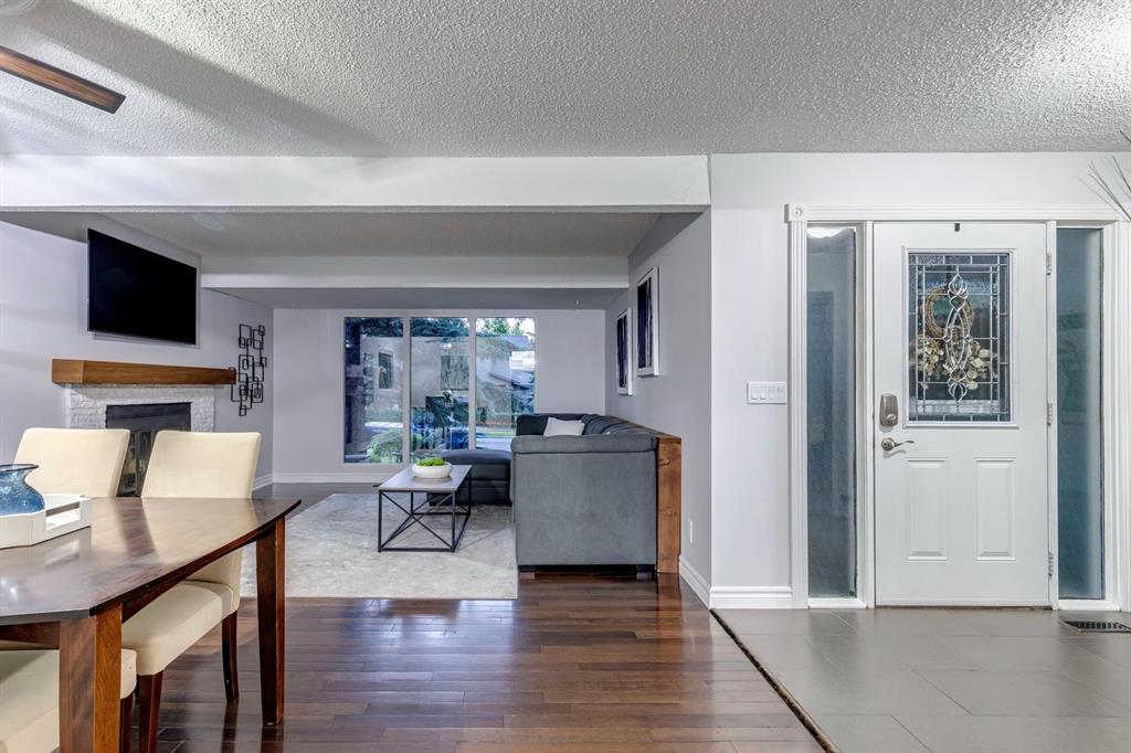 Picture for 384 Midvalley Drive SE