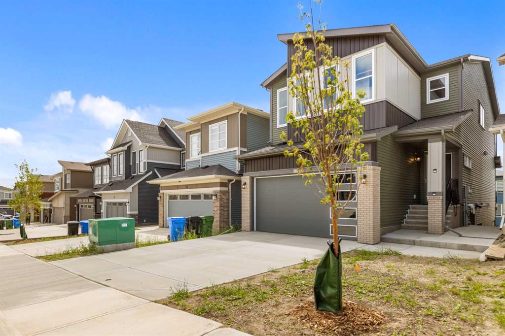Picture for 47 Carringvue Passage NW