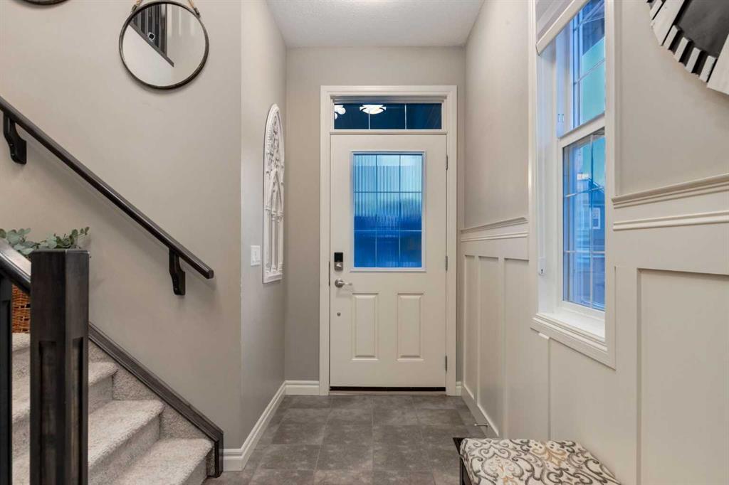 Picture for 444 Evansglen Drive NW