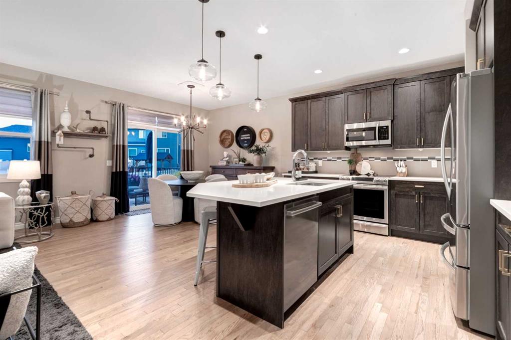 Picture for 444 Evansglen Drive NW