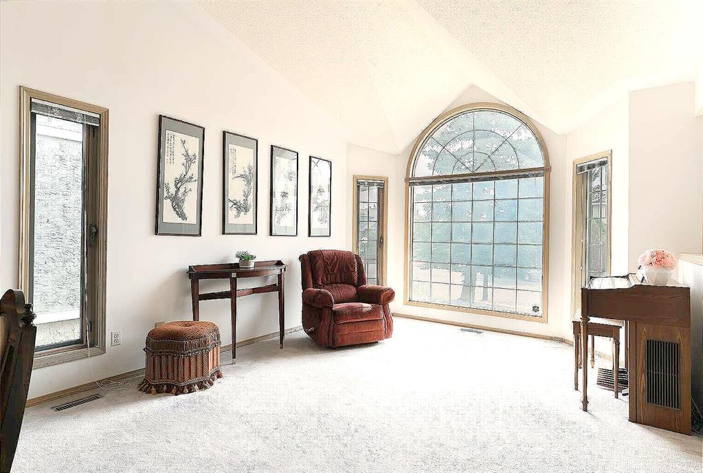 Picture for 140 Santana Mews NW