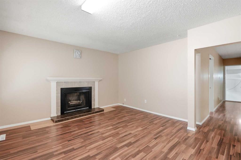 Picture for 1832 43 Street SE