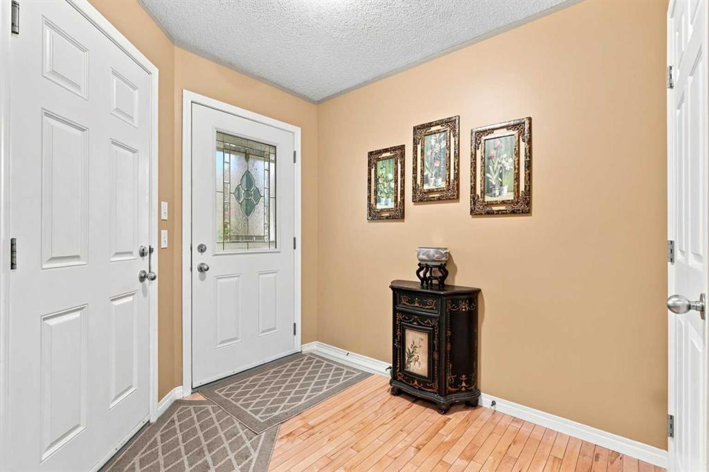 Picture for 345 Saddlecrest Way NE