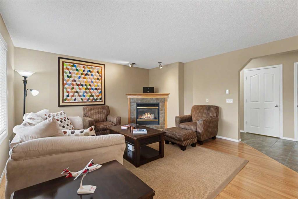 Picture for 10 Cranfield Park SE
