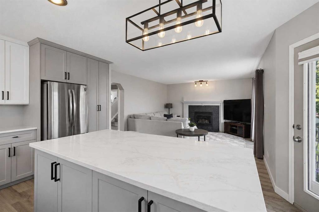 Picture for 122 Sceptre Close NW