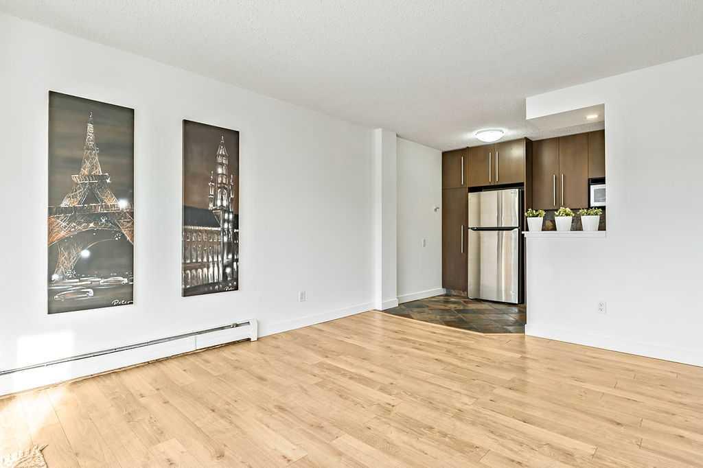 Picture for 402, 2220 16A Street W