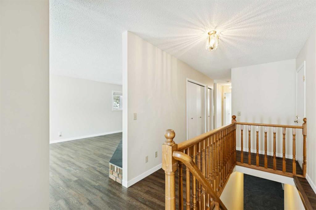 Picture for 43 MacEwan Park Heights NW