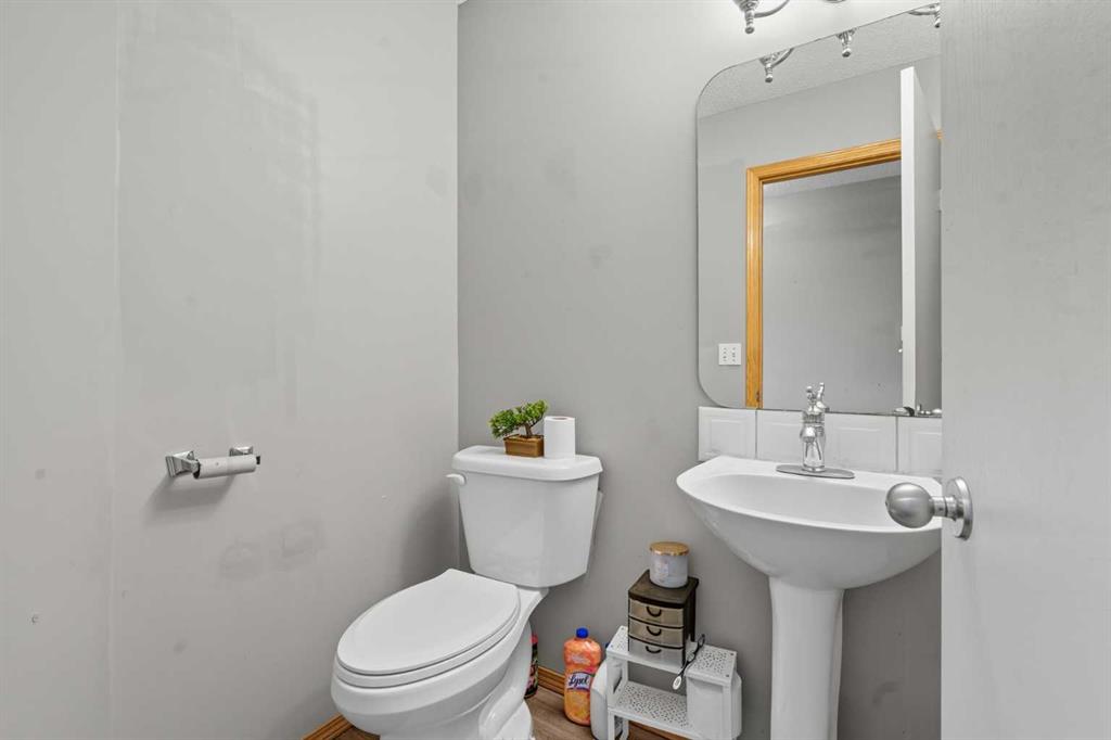 Picture for 141 Saratoga Close NE