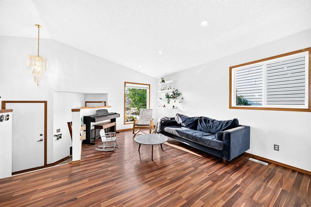 Picture for 32 CIMARRON MEADOWS Way 
