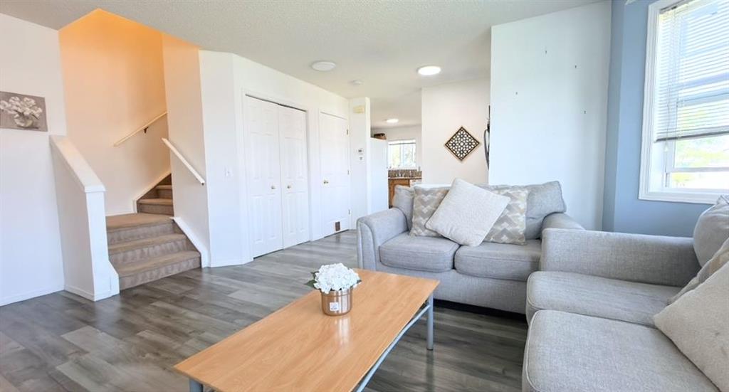 Picture for 16 Canoe Close SW