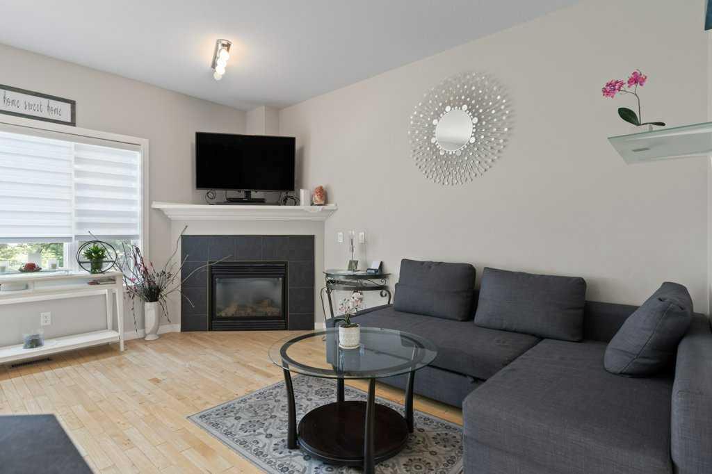 Picture for 604 7 Street NW