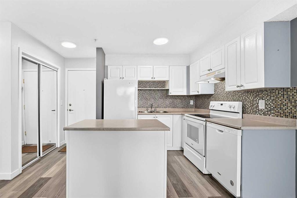 Picture for 109, 1717 60 Street SE