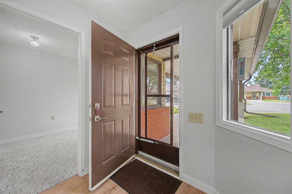 Picture for 2640 Dovely Court SE