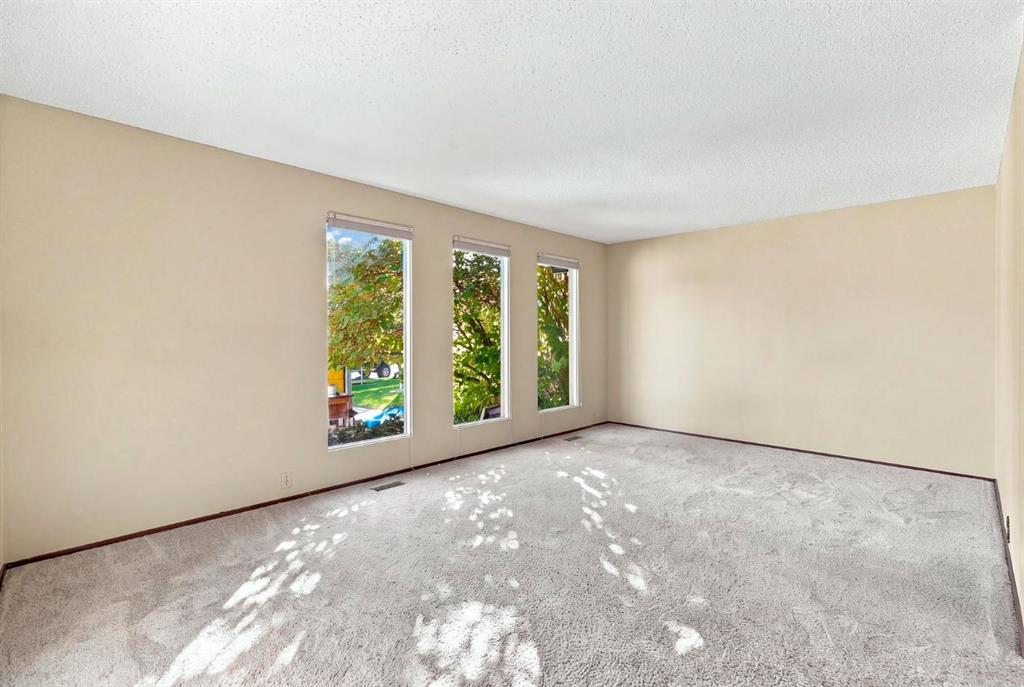 Picture for 652 Oakwood Place SW