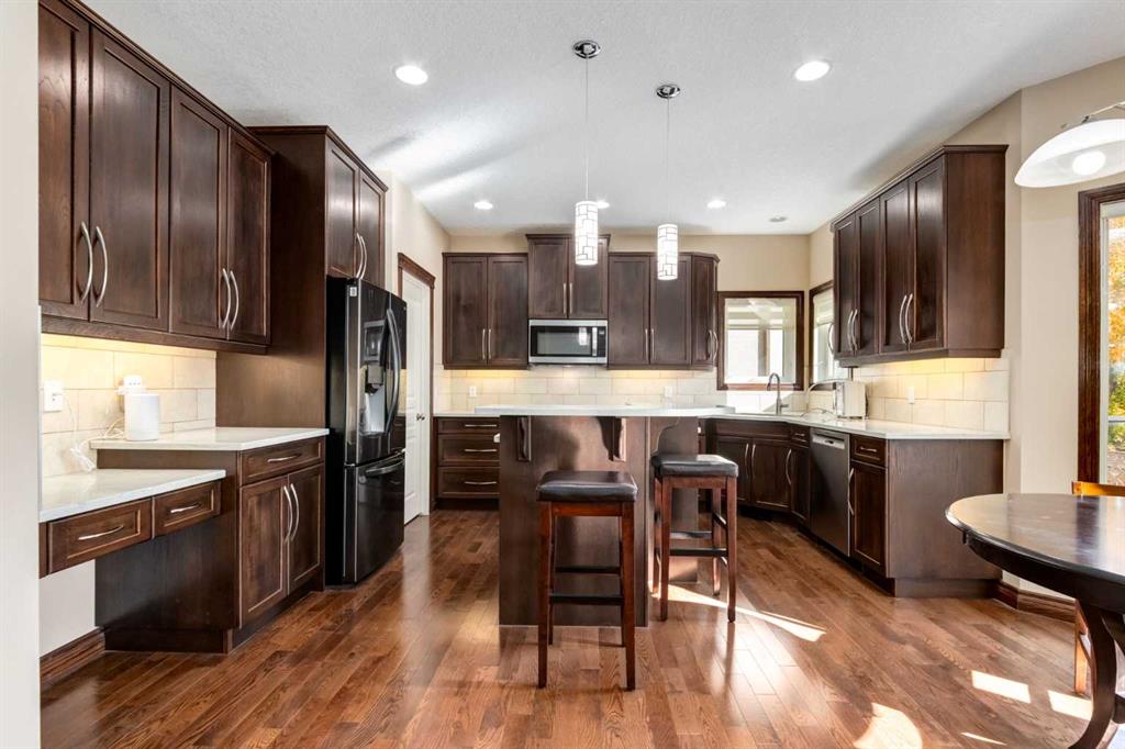 Picture for 43 Cougar Plateau Circle SW