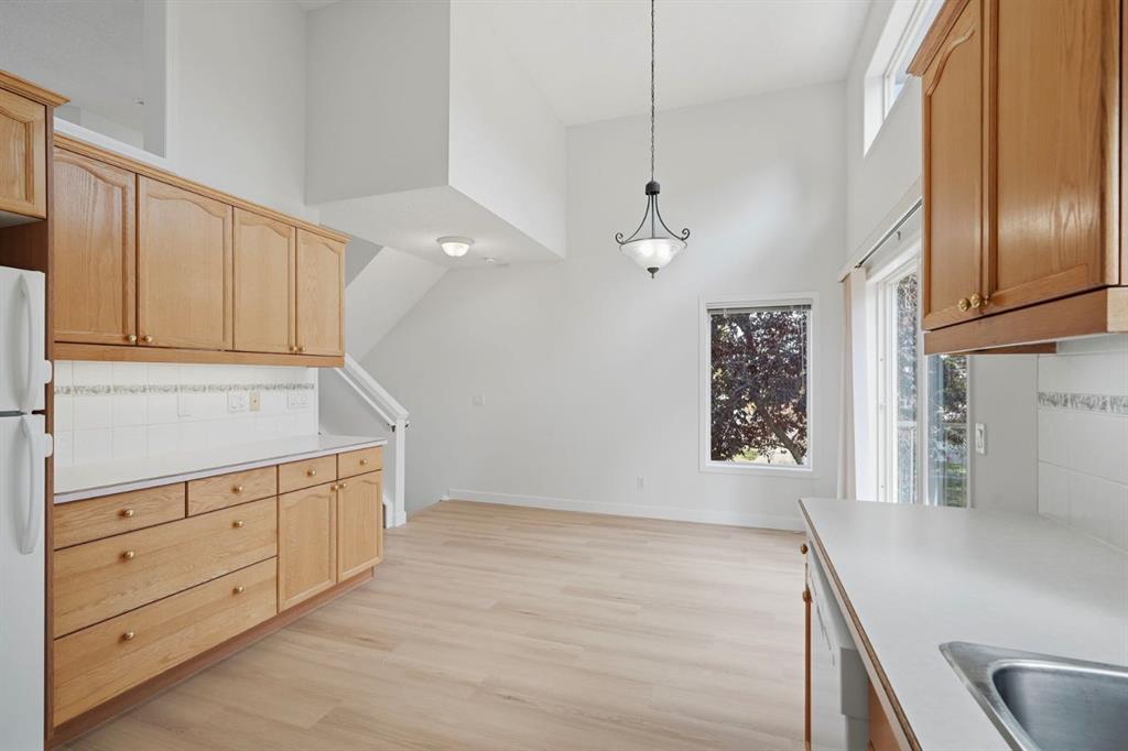 Picture for 23 Country Hills Cove NW