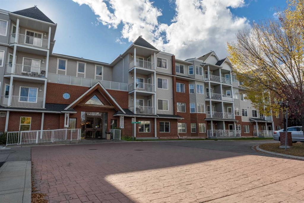 Picture for 227, 8 Prestwick Pond Terrace SE