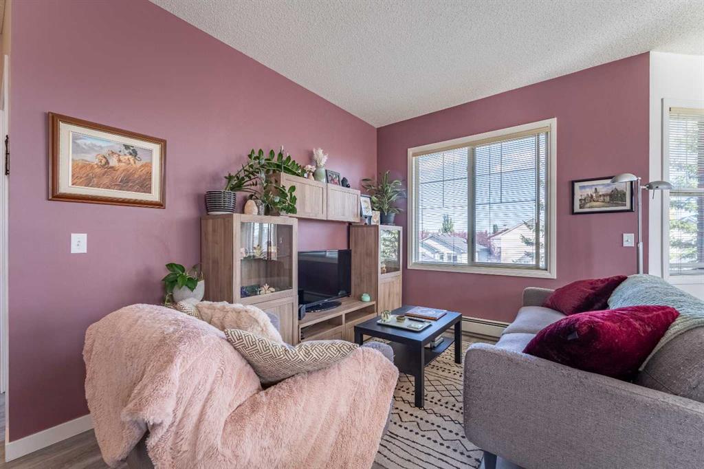 Picture for 227, 8 Prestwick Pond Terrace SE