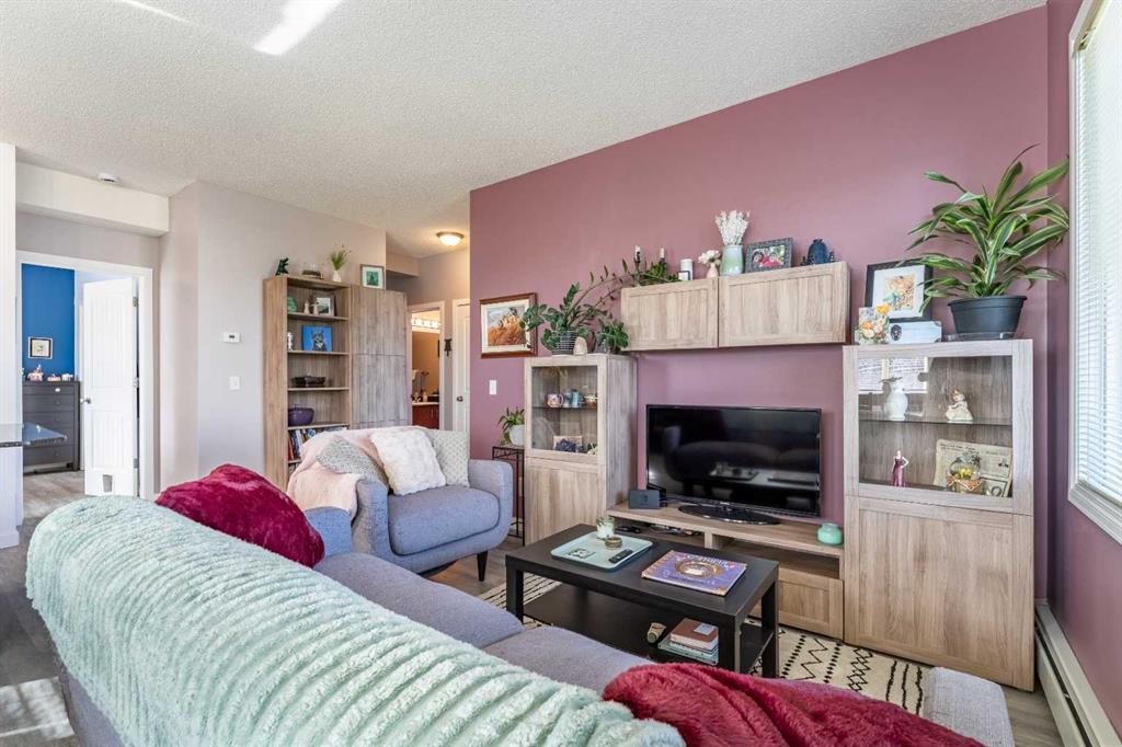 Picture for 227, 8 Prestwick Pond Terrace SE