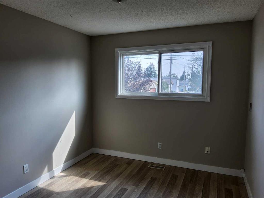 Picture for 5 Dovercliffe Way SE