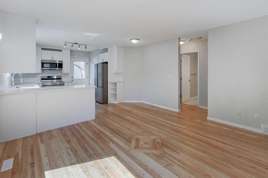 Picture for 7 Canoe Close 