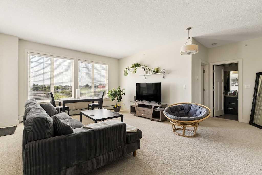 Picture for 313, 3410 20 Street SW