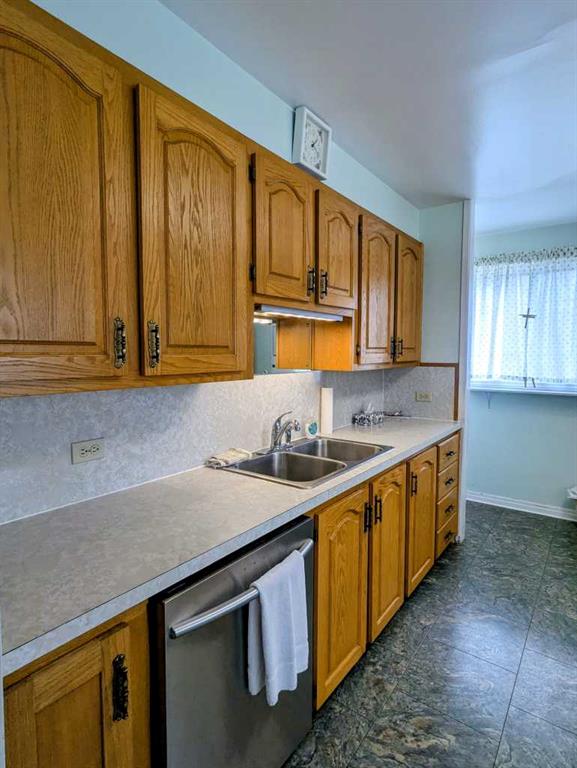 Picture for 3322 Centre B Street NW