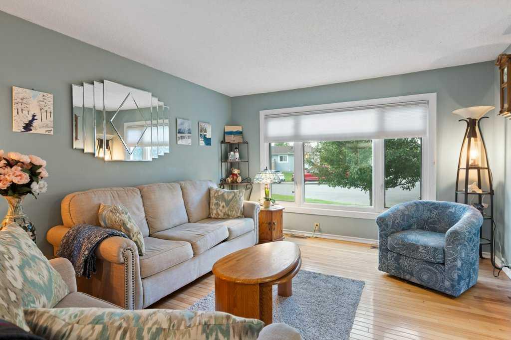Picture for 88 Faldale Close NE
