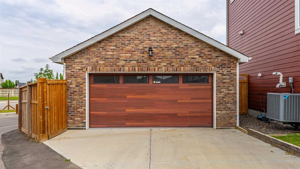 Picture for 46 Yorkstone Way SW