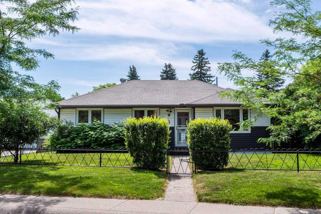 Picture for 2056 Cottonwood Crescent SE