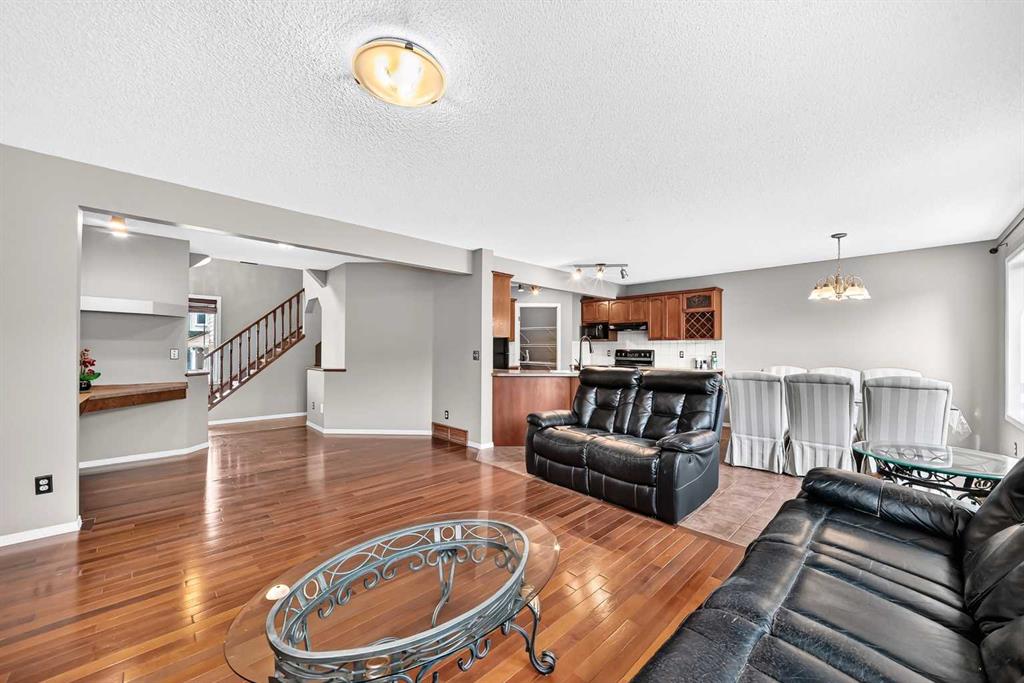 Picture for 163 Valley Crest Close NW