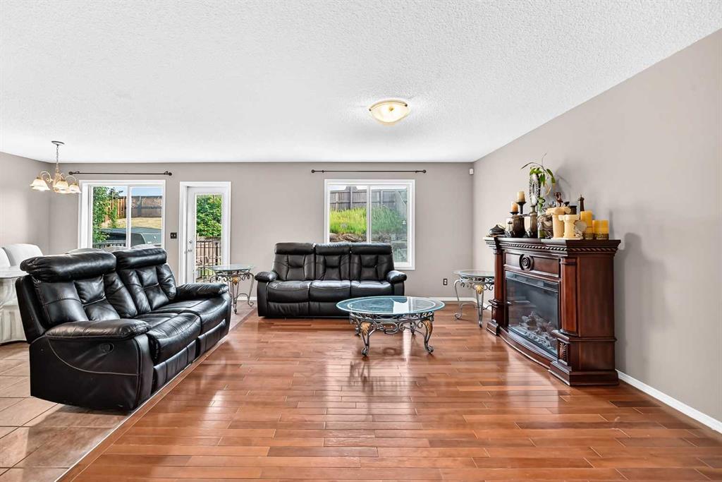 Picture for 163 Valley Crest Close NW