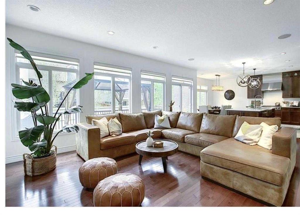 Picture for 210 Panatella Heath NW