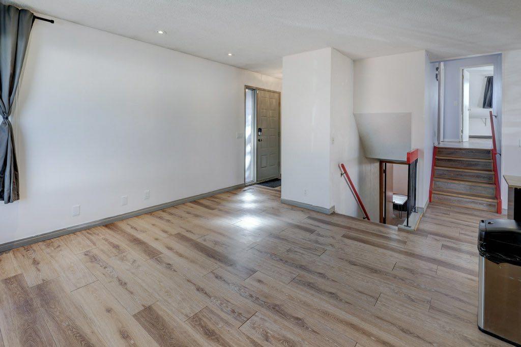 Picture for 31 Castledale Way NE