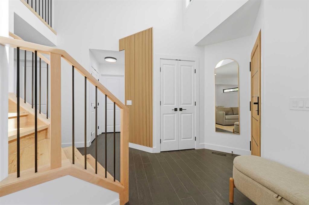 Picture for 8 Strathlea Close SW