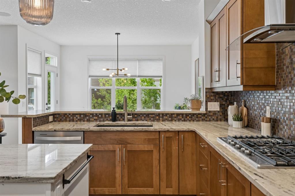 Picture for 117 Riviera Crescent 
