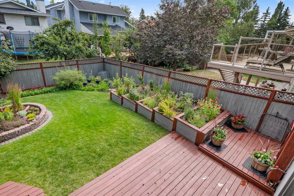 Picture for 112 Hawkford Crescent NW