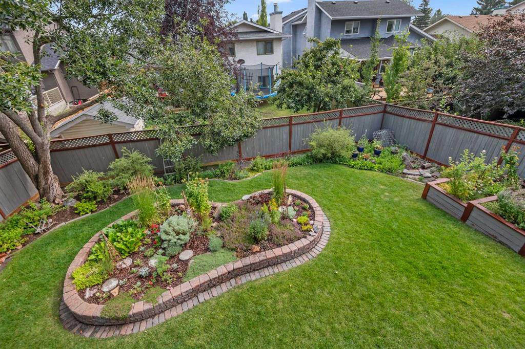 Picture for 112 Hawkford Crescent NW