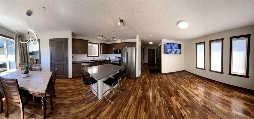 Picture for 5 Covecreek Mews NE