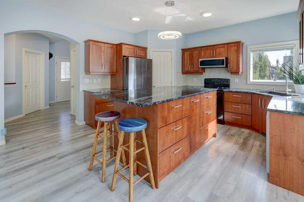 Picture for 242 Crystal Green Point 