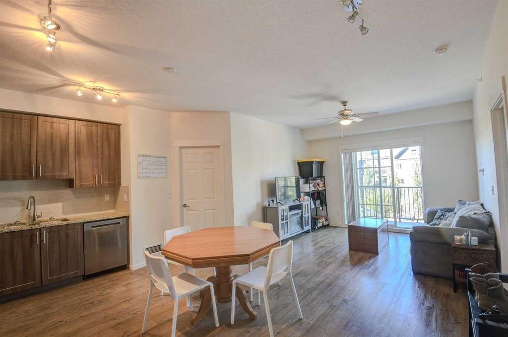 Picture for 2414, 99 copperstone Park SE