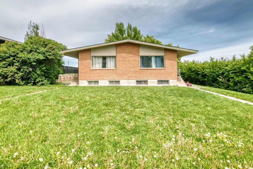 Picture for 416 &amp; 418 33 Avenue NE