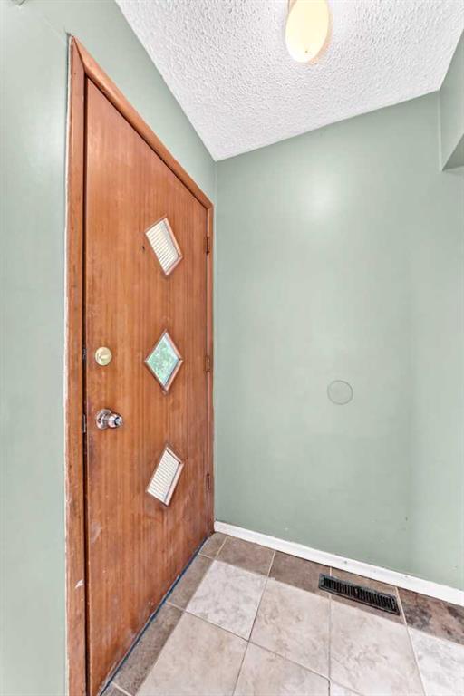 Picture for 416 &amp; 418 33 Avenue NE