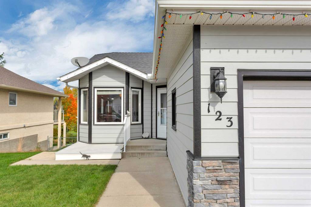 Picture for 123 Riverview Circle 