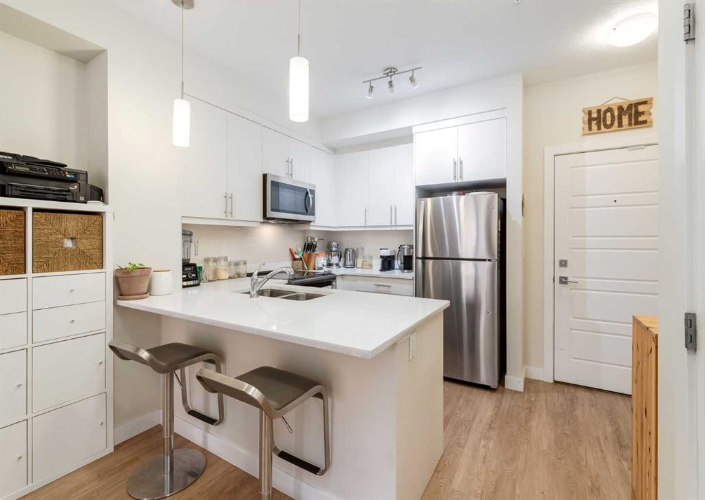 Picture for 106, 300 Auburn Meadows Manor SE