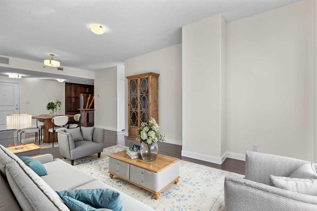 Picture for 310, 16 Varsity Estates Circle NW
