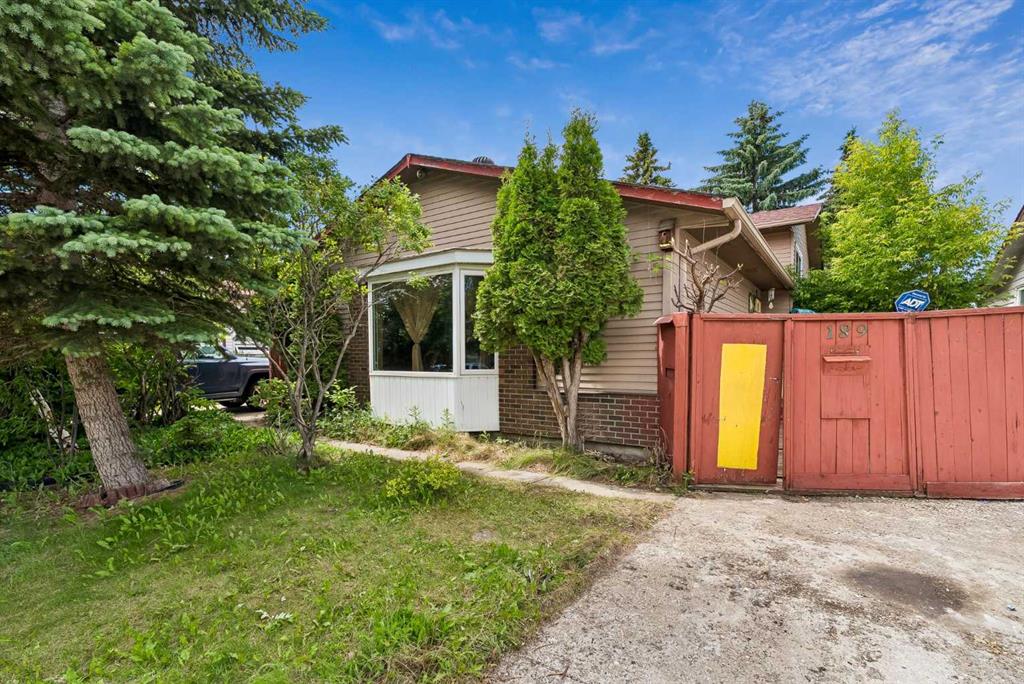 Picture for 189 Whitaker Close NE
