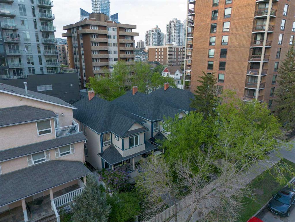 Picture for 1318 15 Avenue SW